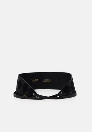 Ceinture large noire en similicuir effet peau de serpent avec une fine sangle ajustable et des détails logo Twinset dorés.