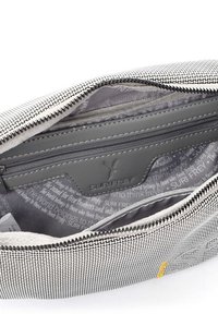 SURI FREY MARRY - Riñonera - light grey