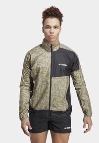Adidas Terrex TRAIL - Cortaviento - savanna   focus olive