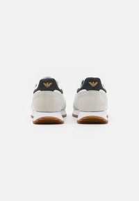 EA7 Emporio Armani VINTAGE UNISEX - Sapatilhas - white/black