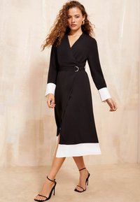Friends Like These REGULAR FIT - Denné šaty - black