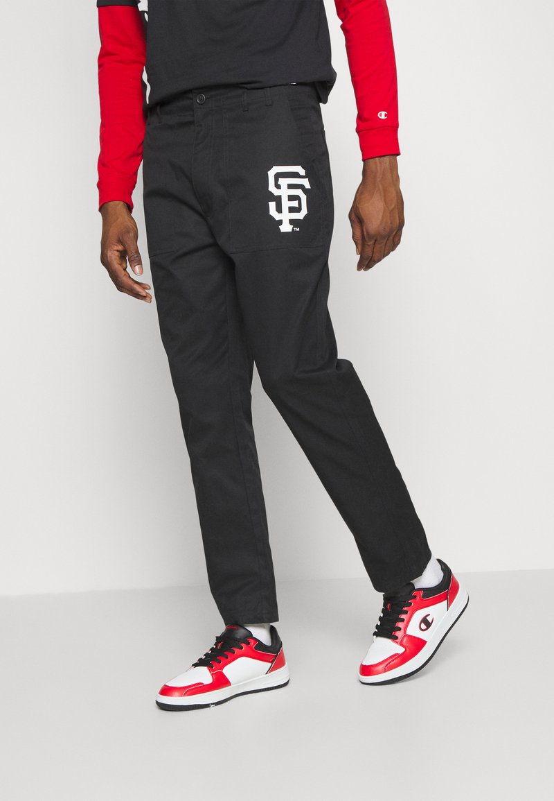 Champion MLB SAN FRANCISCO GIANTS STRAIGHT HEM PANTS Vereinsmannschaften black/schwarz
