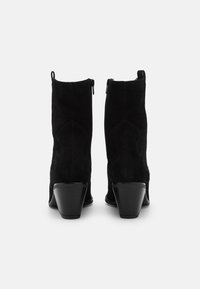 Gabor Comfort Botines camperos - black