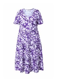 Lila- und weiße Batik-Maxikleid mit kurzen Ärmeln, Rundhalsausschnitt, gestuftem Rüschendesign, aus weichem Stoff hergestellt.
