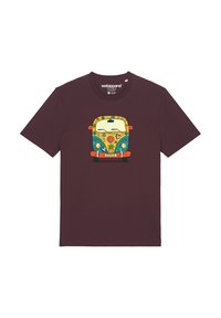 Bordeaux T-shirt met een geïllustreerde gele VW-bus graphic met bloemenpatronen en een "PEACE" badge aan de voorkant. Gemaakt van katoen.