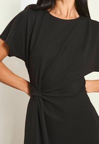 Lipsy SHORT SLEEVE  - REGULAR FIT - Rochie de zi - black