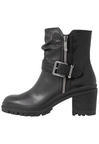 Tamaris Stiefelette - black