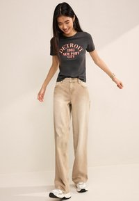 Next SLIM FIT  szary
