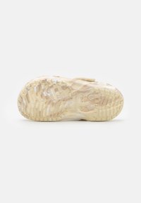 Crocs Šľapky - bone/multi-coloured