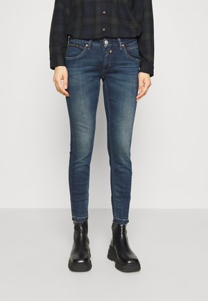 Jeansy Skinny Fit