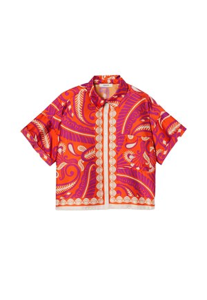 Chemise à manches courtes avec un motif floral vibrant orange et violet, dotée d'un col pointu, d'une fermeture à boutons et d'une coupe décontractée.