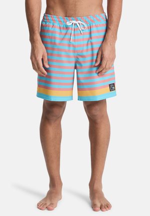 Męskie kąpielówki w poziome paski w kolorze niebieskim, różowym i żółtym. Posiadają elastyczny pas ze sznurkiem oraz małą metkę z logo.