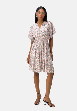Elara SOMMER - Day dress - weiß