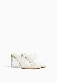 Bershka VINYL Heeled mules transparent