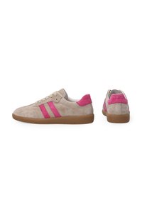 Suede sneakers in light beige with pink accents. Features a low-top design, flat rubber sole, and three pink stripes on the sides.