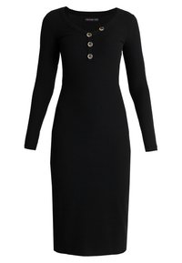 Černé žebrované šaty s dlouhým rukávem a výstřihem do V, s třemi knoflíkovými detaily vpředu. Přiléhavý střih sahá ke kolenům.
