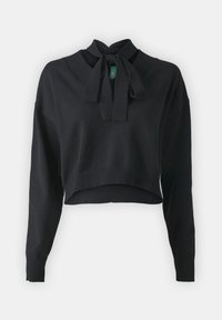 Pull cropped noir avec des manches longues, un col côtelé et un détail en nœud au niveau du col. Texture douce et design minimaliste.