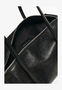 Sélectionné, black