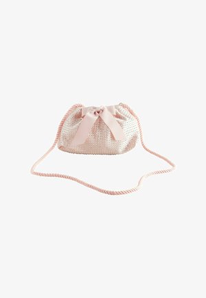 Miniatur rosa Handtasche mit einem Perlenmuster, Satin-Schleifenakzent und einem gedrehten Seilriemen. Weicher Stoff und runde Form.