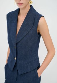 adL WITH FLOTILLA - Väst - navy blue