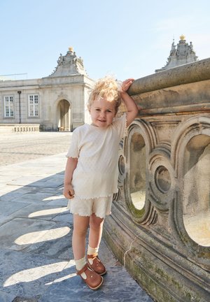 Copenhagen Colors POINTELLE HEART SHORTS - Shorts - cream