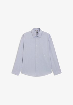 Vaaleansininen pitkähihainen kauluspaita, jossa hienovaraiset raidat, napillinen etuosa ja pieni vasemmalle puolelle ommeltu logo.