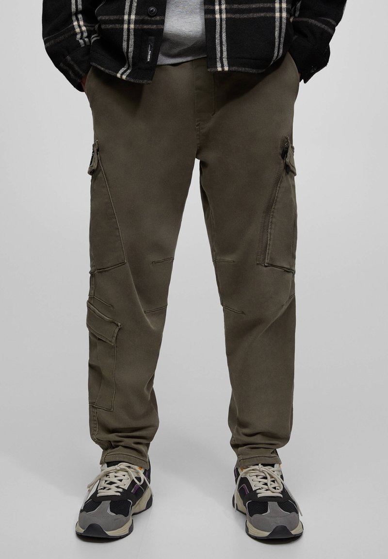 PULL&BEAR Cargo trousers khaki Zalando.ie