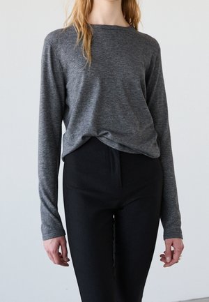 Pullover - grey