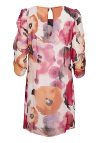 Vestido floral hecho de una tela ligera, con un patrón multicolor en rosa, naranja y negro. Detalle de espalda con abertura; mangas sueltas.