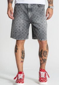 Gianni Kavanagh Short en jean - grey