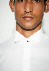 Next REGULAR FIT SET - Camisa - white white bow