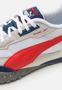 Puma Tenisky - white
