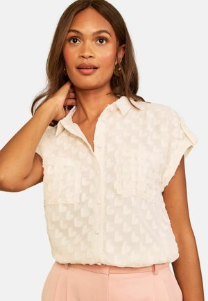 Love & Roses, PETITE FIT - 3D HEART SHORT SLEEVE BUTTON THROUGH SHIRT - Button-down blouse - ivory