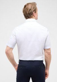 Eterna LINEN SHIRT - MODERN FIT - Camicia - hellblau
