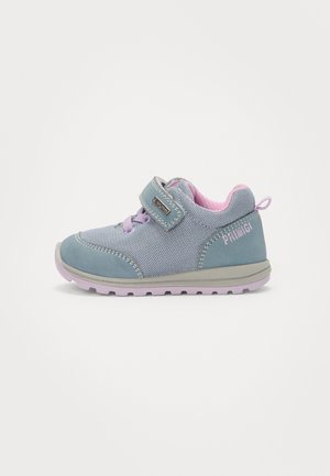 Child's grey and pink sporty sneaker with velcro strap, mesh fabric, rubber sole, and "Primigi" branding on the heel.