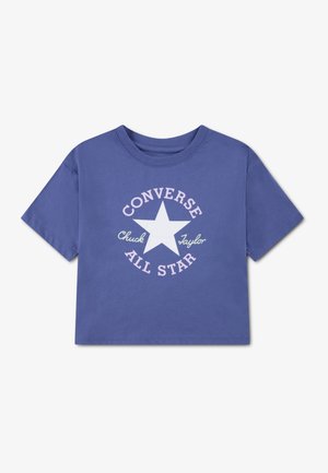 Μωβ βαμβακερή μπλούζα με κοντά μανίκια και στρογγυλή λαιμόκοψη, διακοσμημένη με ένα λευκό αστέρι και το κείμενο "Converse Chuck Taylor All Star".