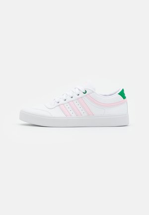 BRYONY - Sneakers laag - footwear white/clear pink/green