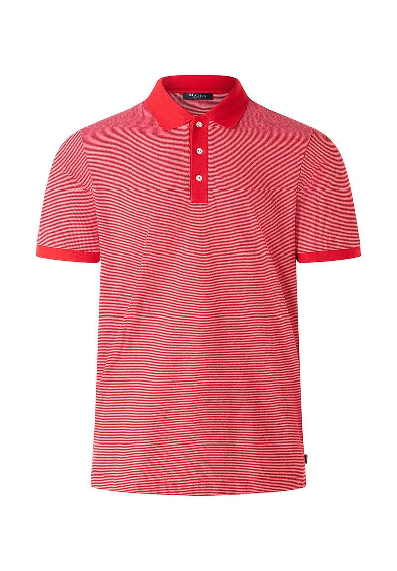 Röd polotröja med fast krage, treknappsstängning och korta ärmar. Har tunna horisontella ränder och en logolapp på fållen.