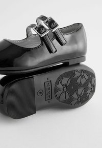 Next DOUBLE - REGULAR FIT - Zapatos de bebé - black patent