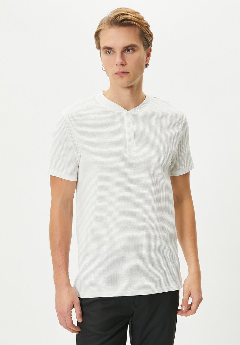 Koton - T-shirt basic