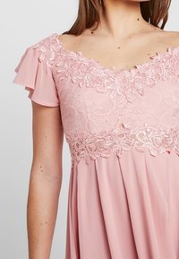 Forever Unique Abiti per occasioni speciali - light pink