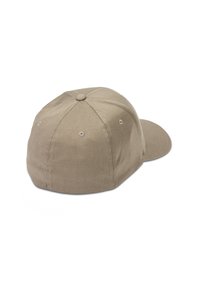 Beige baseballkasket med en rund krone, syede sømme og en justerbar rem bagpå. Har ventilationshuller og en flad skygge.