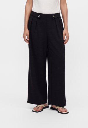 ONLY Petite, ONLEVI WIDE PANT  - Панталони - black
