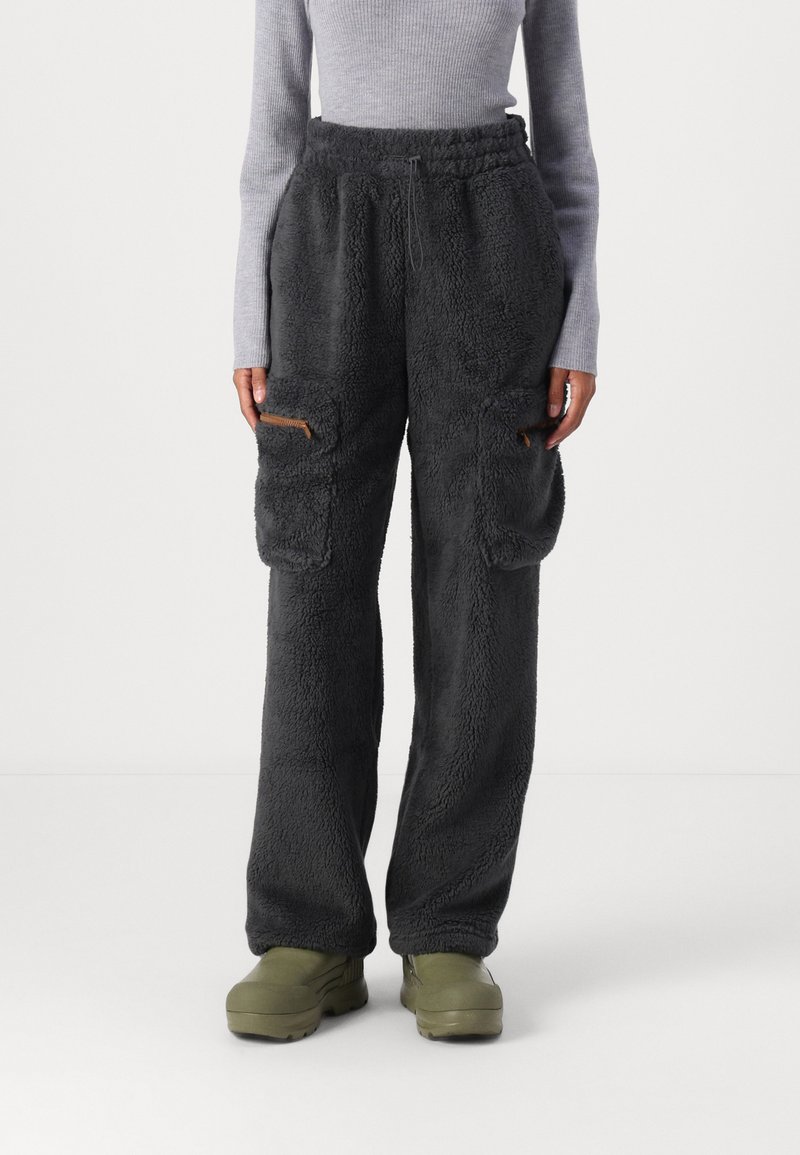 UGG NYISHA CARGO PANT - Kargopüksid - ink