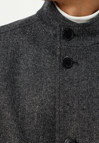 HUGO Abrigo corto - dark grey