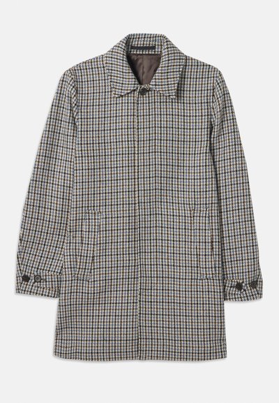 Férfi közép hosszú kabát kékkel, barnával és feketével bordázott mintával, gombos gallérral és gombos mandzsettával fehér háttéren.