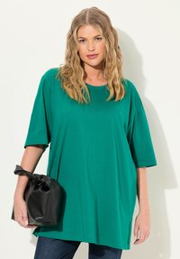Ulla Popken PLUS SIZE SHORT SLEEVE TEE  - Basic T-shirt - classic emerald green