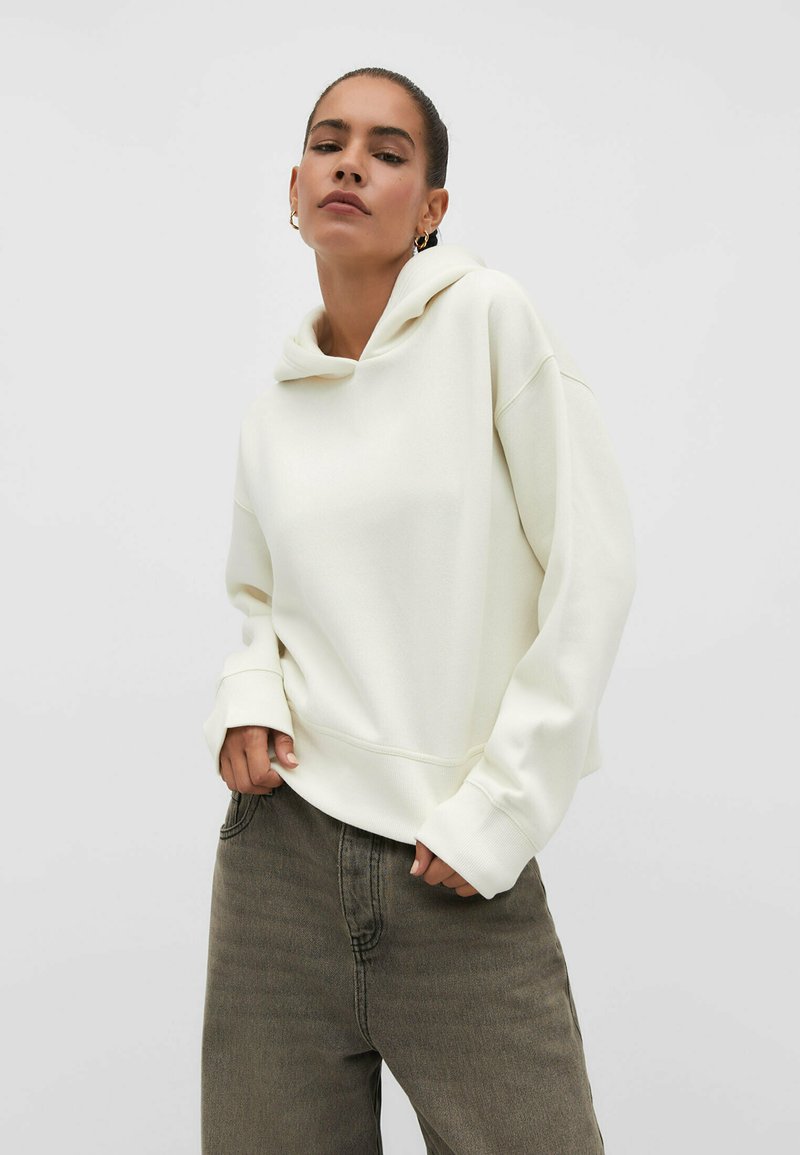 Stradivarius Kapuzenpullover - stone
