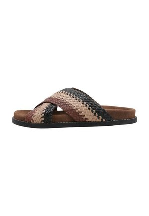 HUNE CLASSY - Sandalias planas - brown