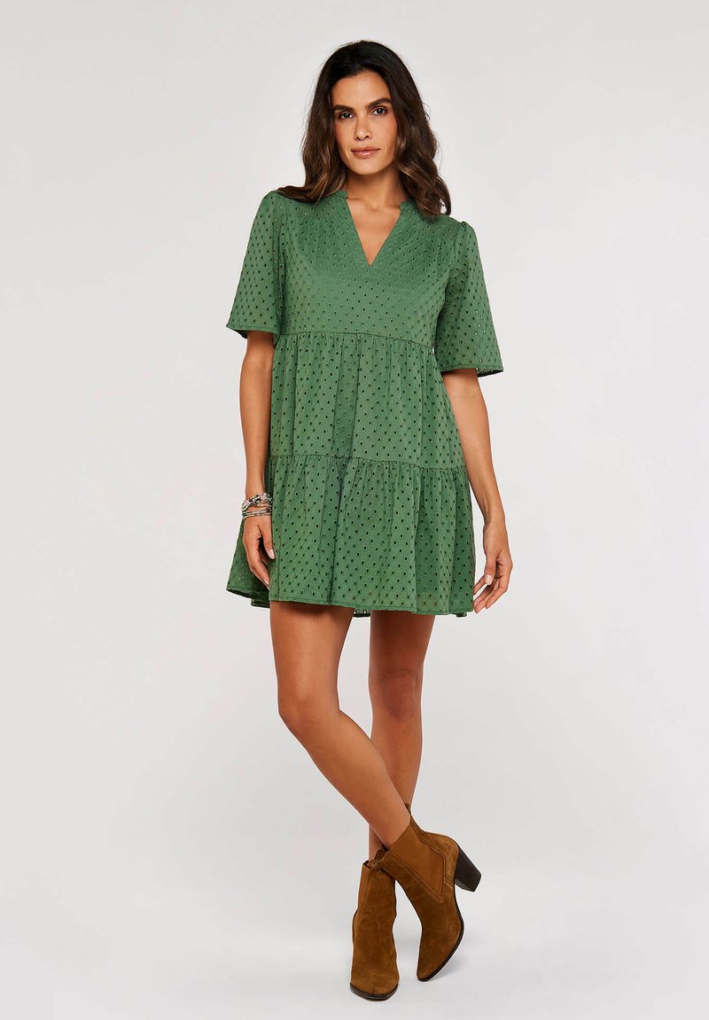 Tartine Et Chocolat Soldes Robe Marine Vichy Broderies Fille